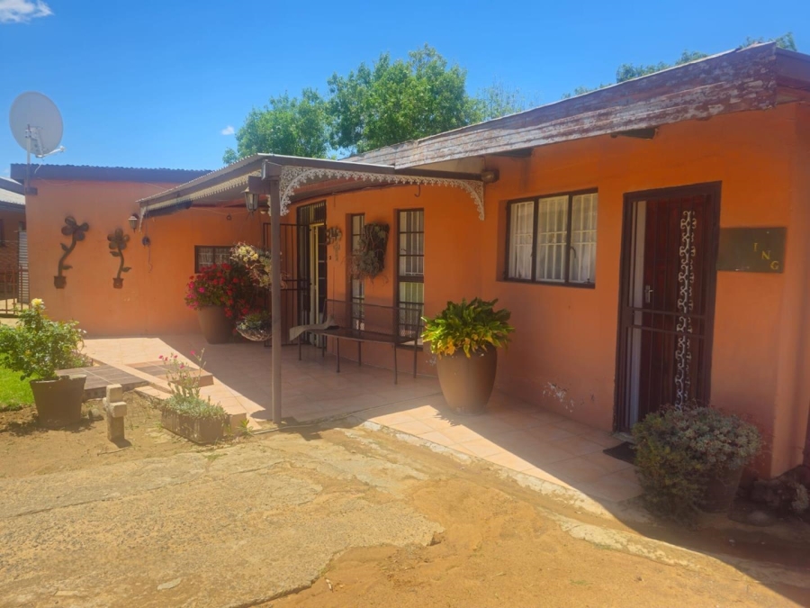 4 Bedroom Property for Sale in Ladybrand Free State